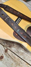 Triangle guitar strap