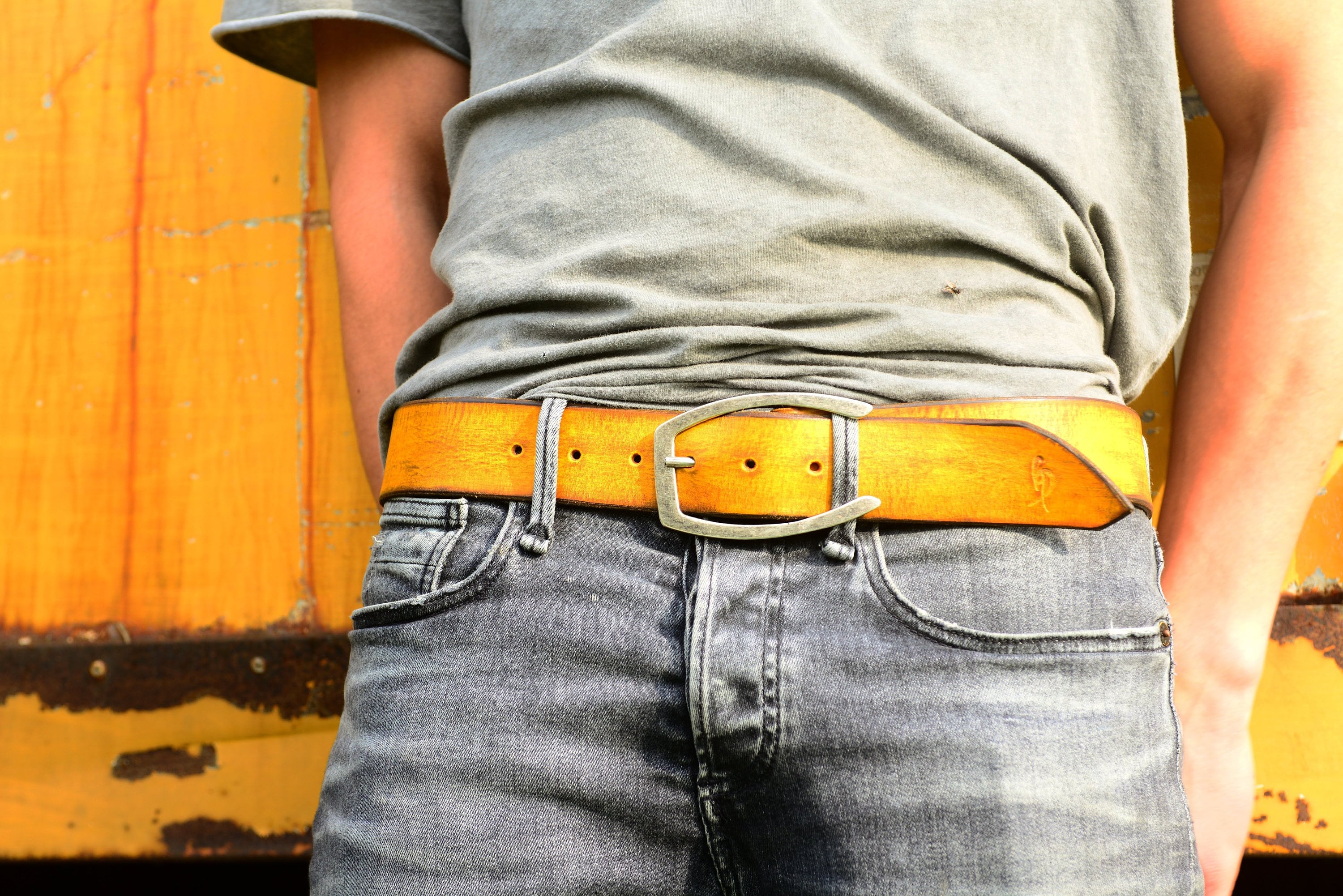 Handmade Yellow Leather Belt with Unique Horseshoe silver Buckle Design - Personalizable Gift for Your Loved One