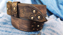 Ishaor Biker Style Brown Leather Belt - Unique Custom Motorcycle Buckle - Mens Fashion Accessory