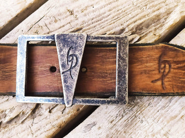 Ishaor Original Triangle Logo Belt Buckle - Upgrade Your Style with this Unique Statement Piece