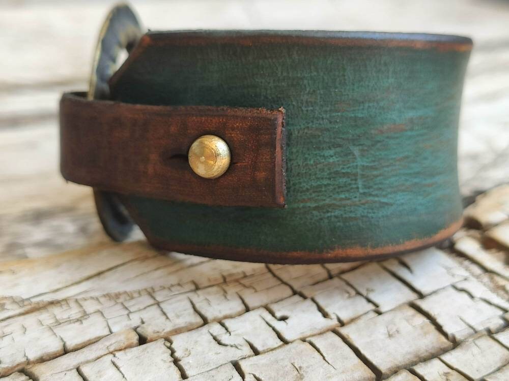 Leather Bracelet, Men Bracelet, Women Leather Jewelry, Leather Cuff, Unisex Bracelet,Boho Leather Jewelry, Green Leather Bracelet, Steampunk