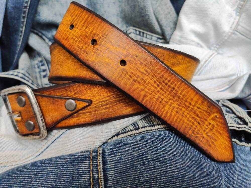Rustic Patina: Plain Dirty Yellow Leather Belt, Offering A Distinctive Vintage-Inspired Charm to Your Attire. Mens Stretch Belts, Brown Waist Belt