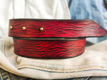 Buckleless Belt - Red with Black Wash