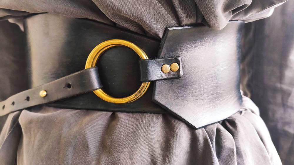 Women's Wide Leather Belt
