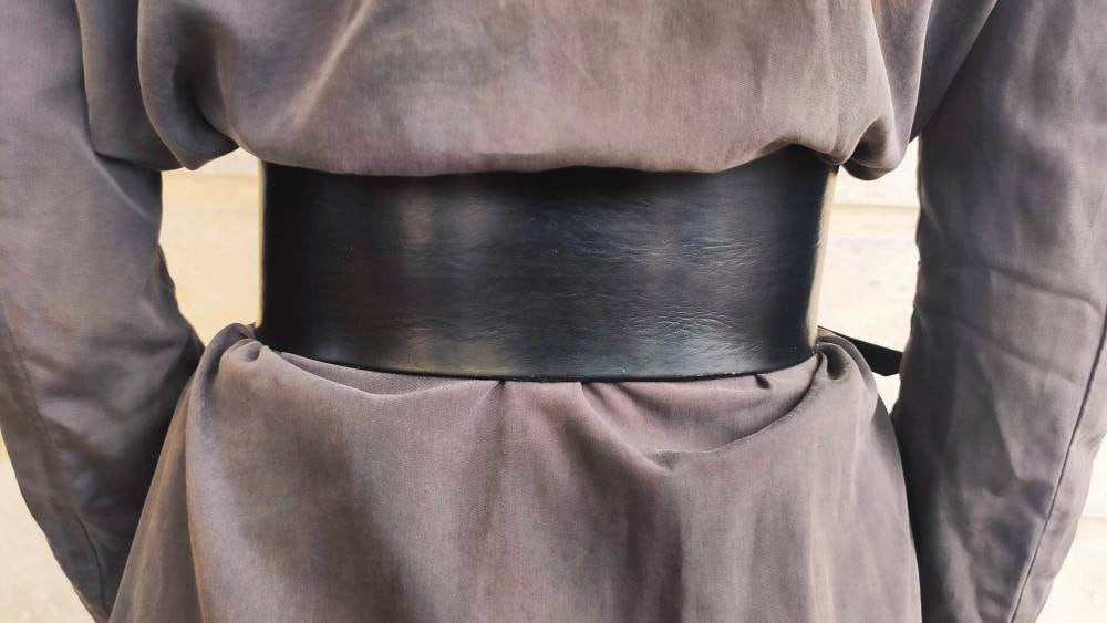 Black leather waist belt with asymmetrical design and bronze Ring. Bla –  ISHAOR
